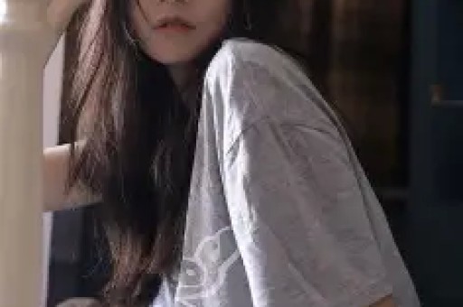 网红董宇辉带货翻车：人设崩塌终有时韭菜狂欢一场空