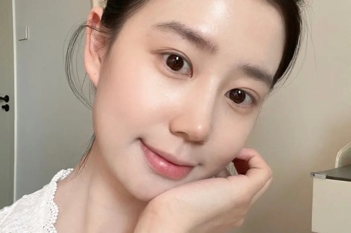 一夜塌房！圈内女星深夜爆料陈小春过往被扒 好男人形象彻底翻车